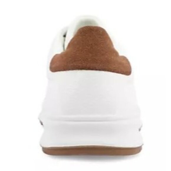 Vince Co. Robby 8.5 White Vegan Leather Sneakers‎ NWOT - Picture 4 of 4